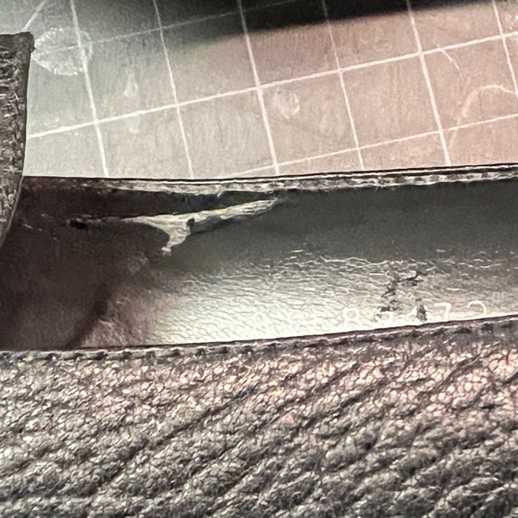 GUC Stuart Weitzman leather kitten heels - Picture 8 of 8